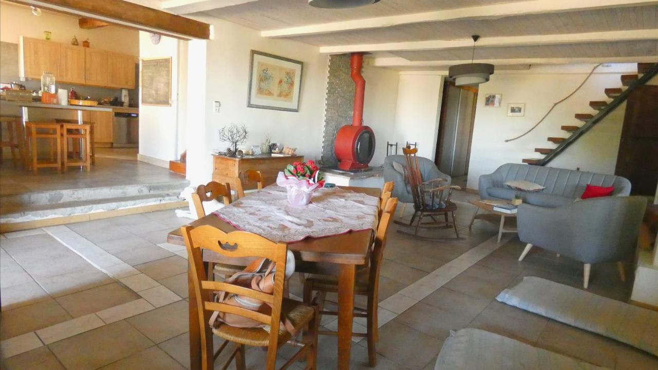 La Sourciere D'Eros Hotel Bellesserre Buitenkant foto